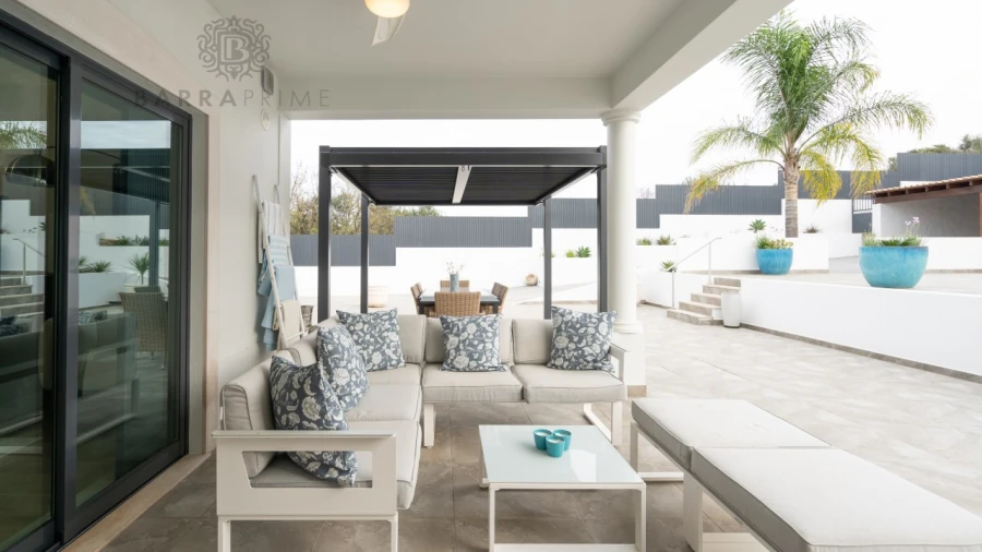 Moradia T5 para Venda em Boliqueime Foto 13