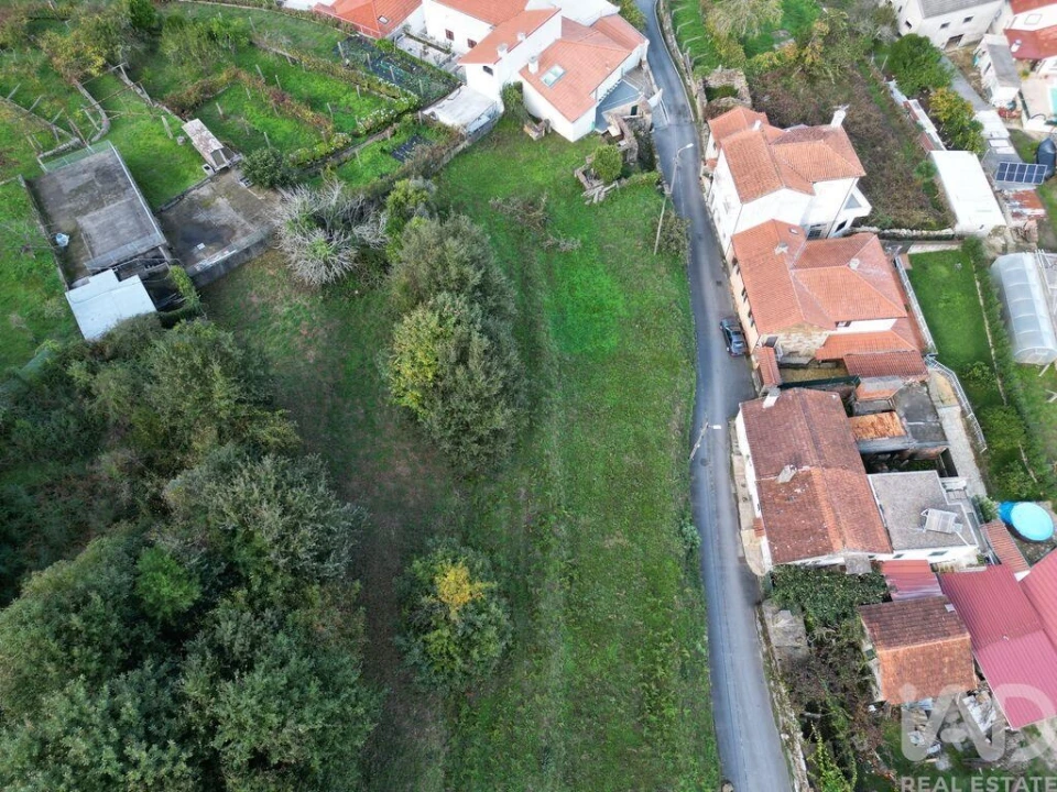 Terreno para Venda em Gondarem Foto 3