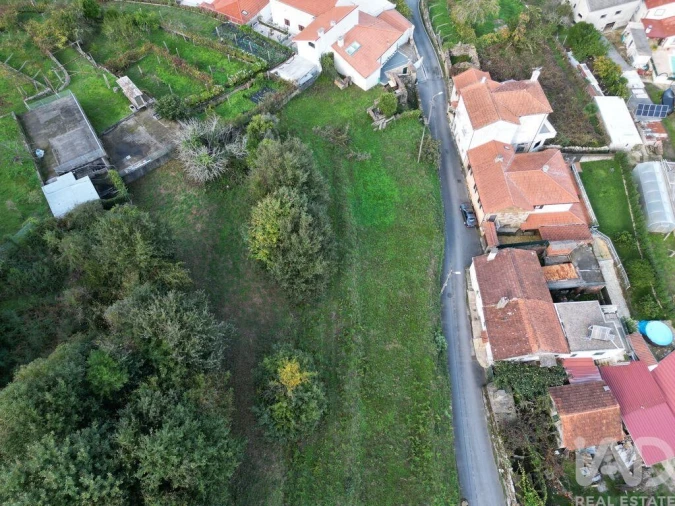 Terreno para Venda em Gondarem Foto 3