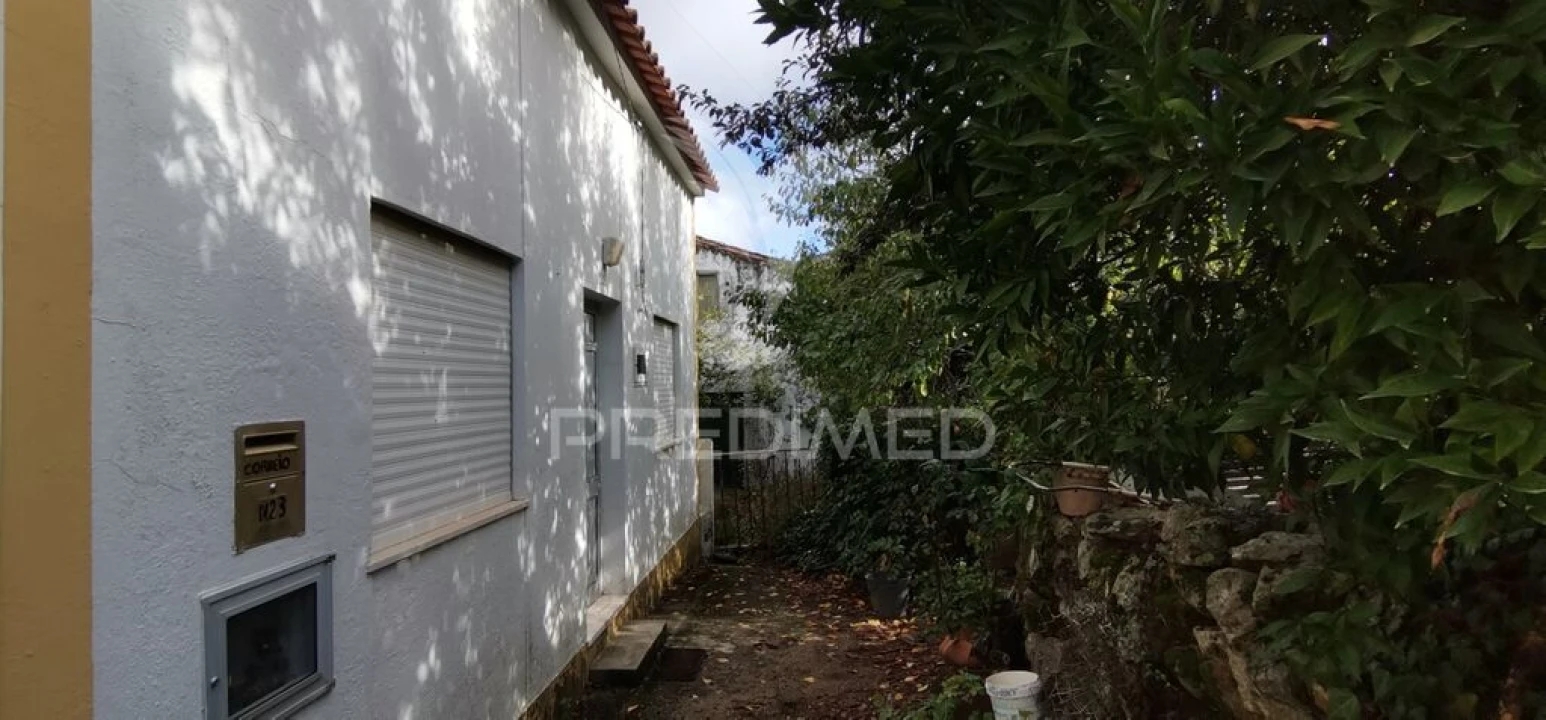 Moradia T2 para Venda em Reguengo e São Julião Foto 1