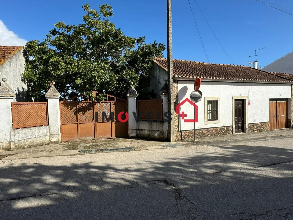 Moradia T2 para Venda em São Vicente do Paul e Vale de Figueira Foto 4