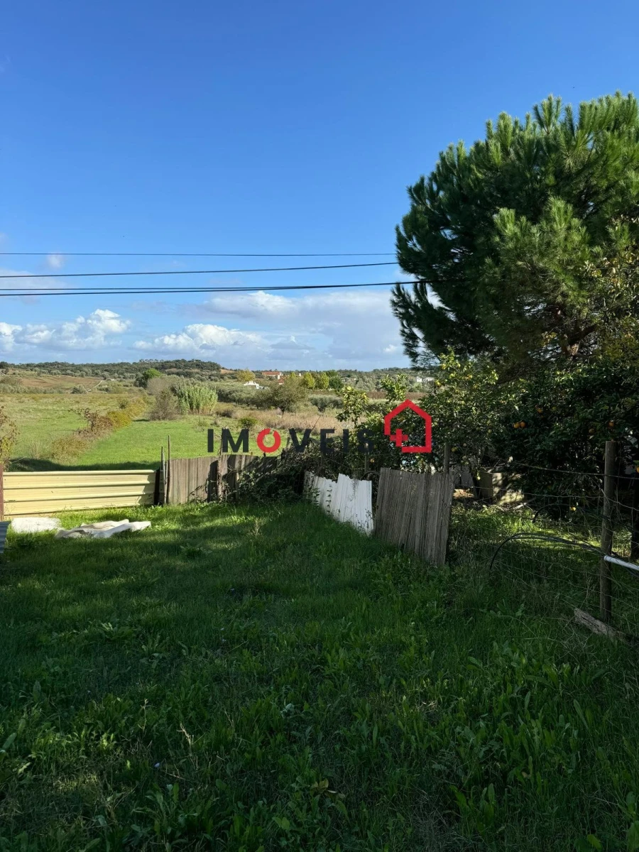 Moradia T2 para Venda em São Vicente do Paul e Vale de Figueira Foto 3