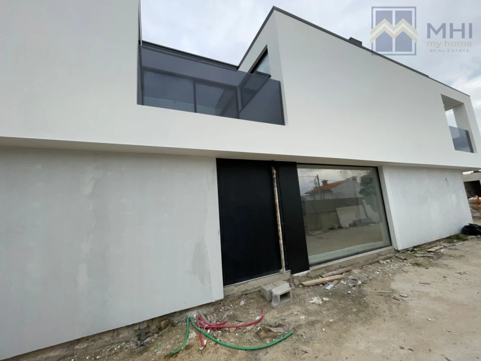 Moradia T4 para Venda em Canidelo Foto 59
