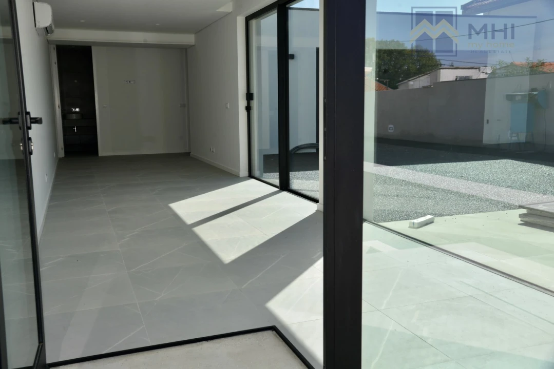 Moradia T4 para Venda em Canidelo Foto 67