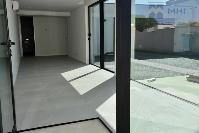 Moradia T4 para Venda em Canidelo Foto 67