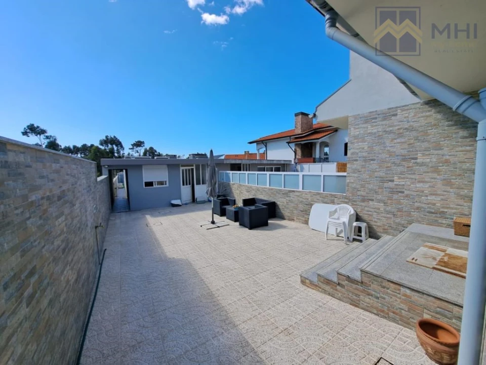 Moradia T2 para Venda em Madalena Foto 24