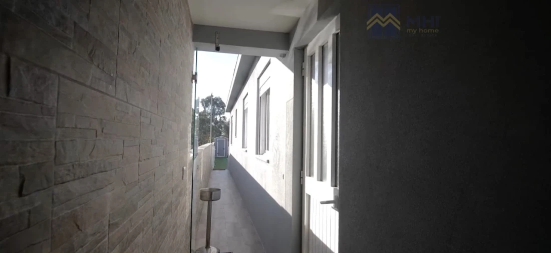 Moradia T2 para Venda em Madalena Foto 37