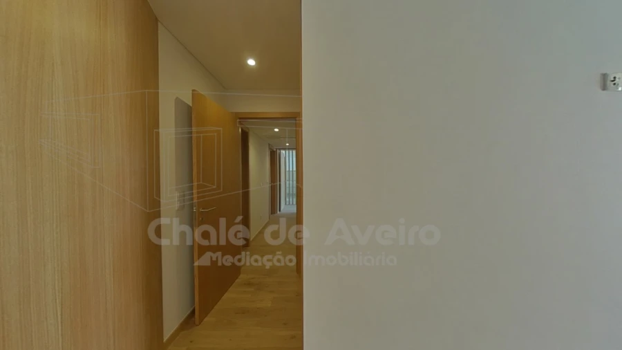Apartamento T2 para Venda em Glória e Vera Cruz Foto 26