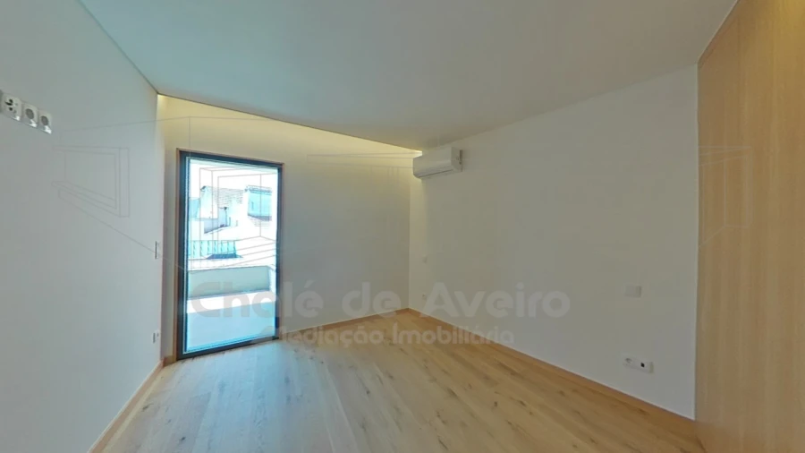 Apartamento T2 para Venda em Glória e Vera Cruz Foto 31