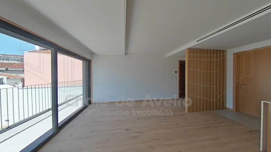 Apartamento T2 para Venda em Glória e Vera Cruz Foto 3