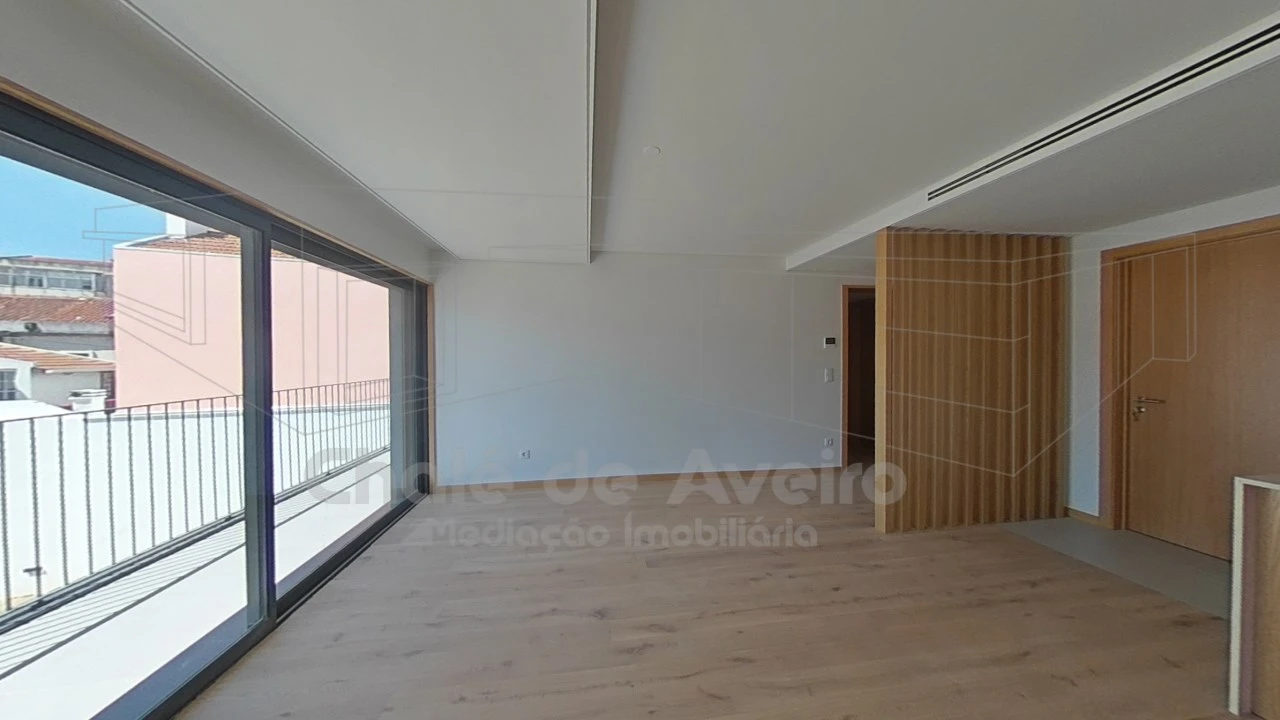 Apartamento T2 para Venda em Glória e Vera Cruz Foto 3