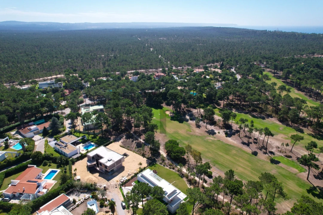 Moradia T5 para Venda em Charneca de Caparica e Sobreda Foto 23