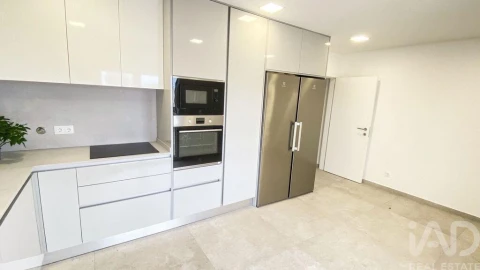 Moradia T4 para Venda em Ericeira