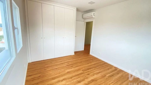 Moradia T4 para Venda em Ericeira
