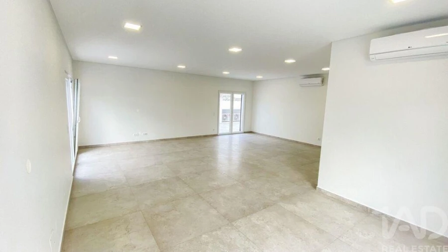 Moradia T4 para Venda em Ericeira Foto 8