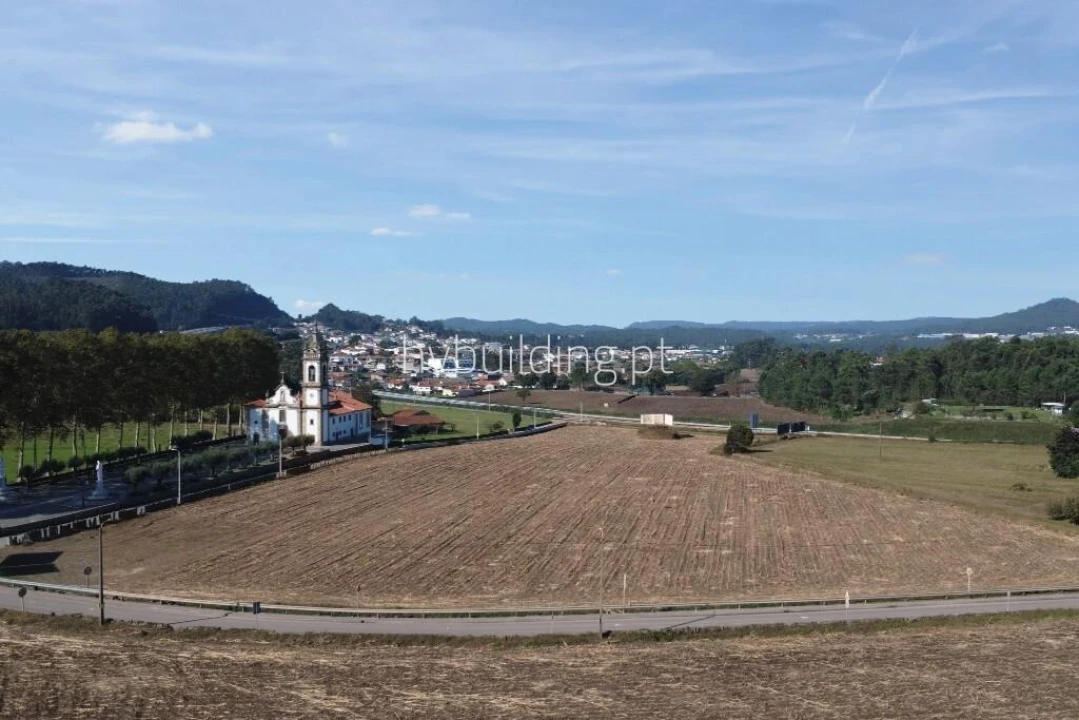 Terreno para Venda em Alvelos Foto 1