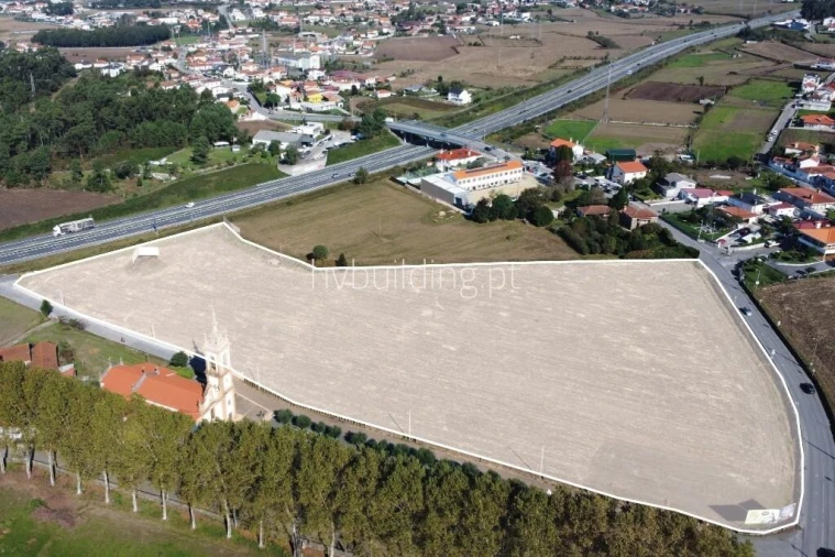 Terreno para Venda em Alvelos Foto 12