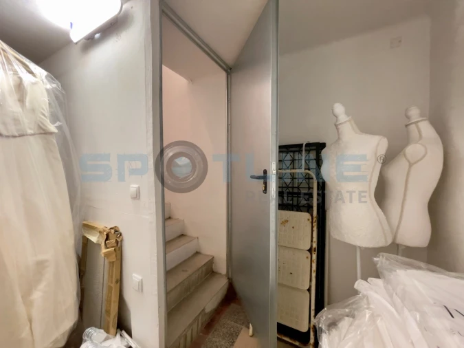 Loja para Arrendamento em Alvalade Foto 12