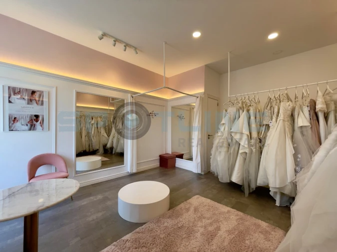 Loja para ced. p. contratual em Alvalade