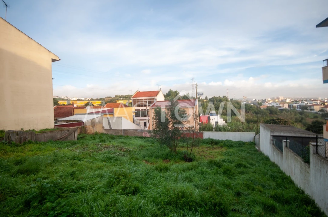 Terreno para Venda em Santa Iria de Azoia, São João da Talha e Bobadela Foto 3