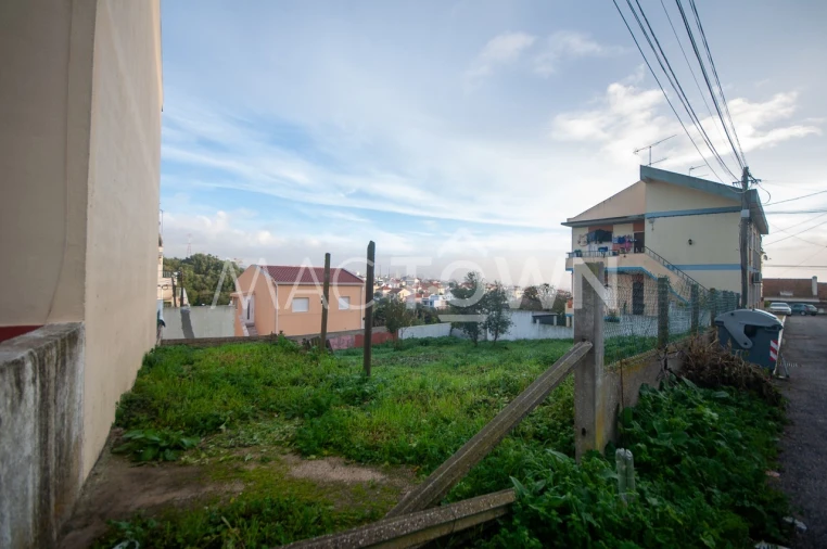 Terreno para Venda em Santa Iria de Azoia, São João da Talha e Bobadela Foto 4