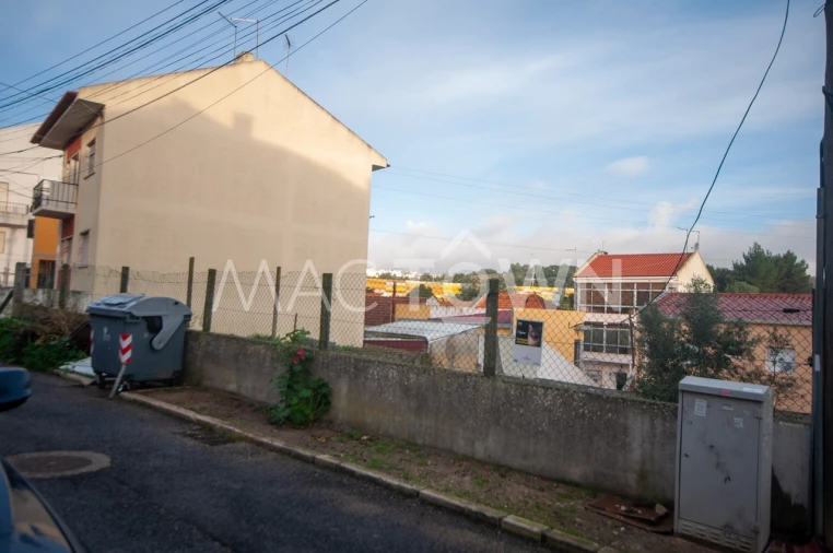 Terreno para Venda em Santa Iria de Azoia, São João da Talha e Bobadela Foto 9