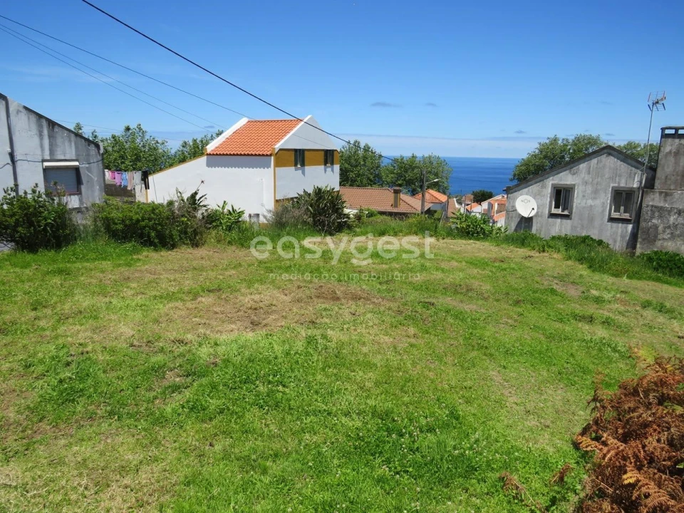 Moradia T3 para Venda em Remedios Foto 24