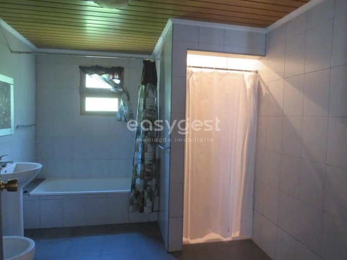 Moradia T3 para Venda em Remedios Foto 10