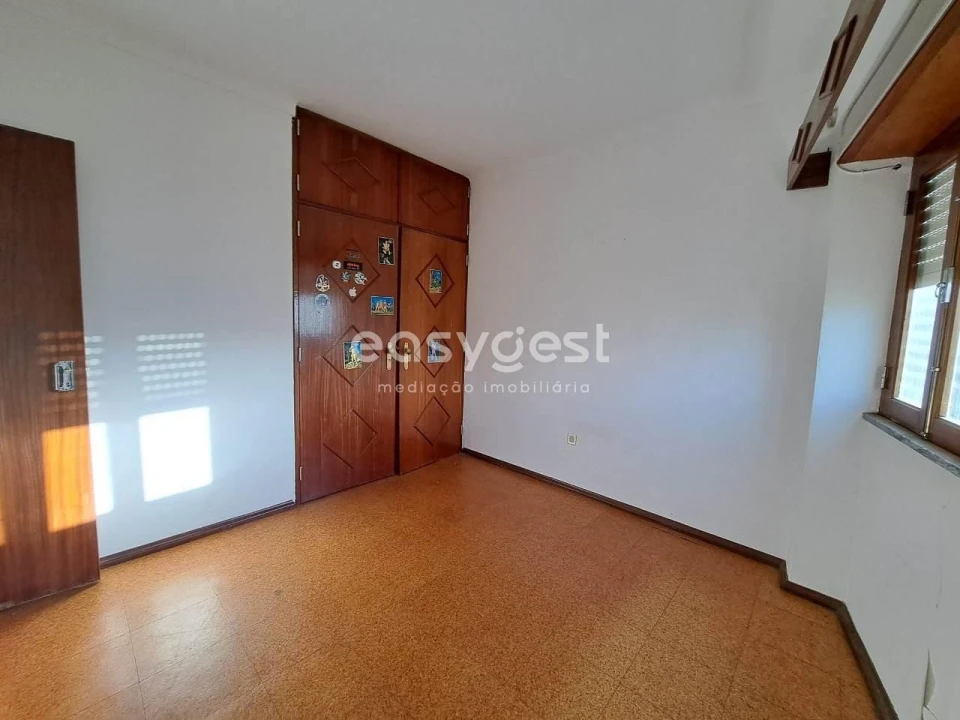 Moradia T4 para Venda em Vila Nova da Baronia Foto 4