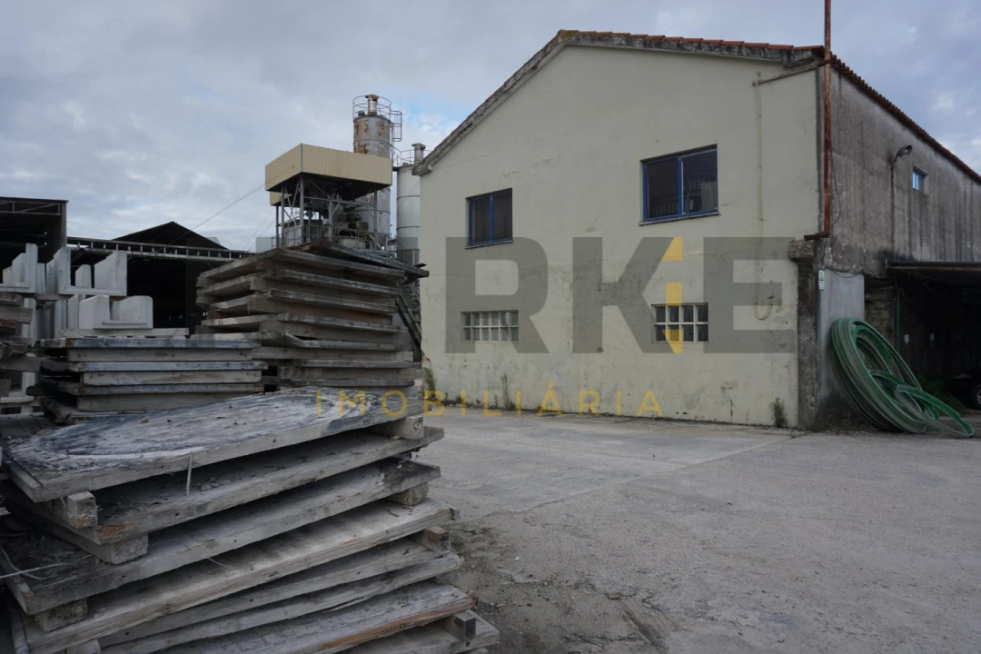 Armazém para Venda em Sé Nova, Santa Cruz, Almedina e São Bartolomeu Foto 19