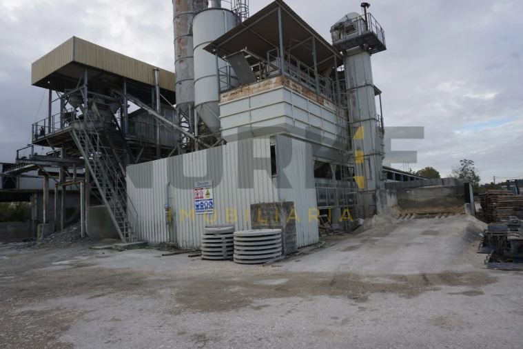 Armazém para Venda em Sé Nova, Santa Cruz, Almedina e São Bartolomeu Foto 5