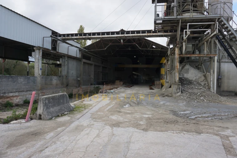 Armazém para Venda em Sé Nova, Santa Cruz, Almedina e São Bartolomeu Foto 10