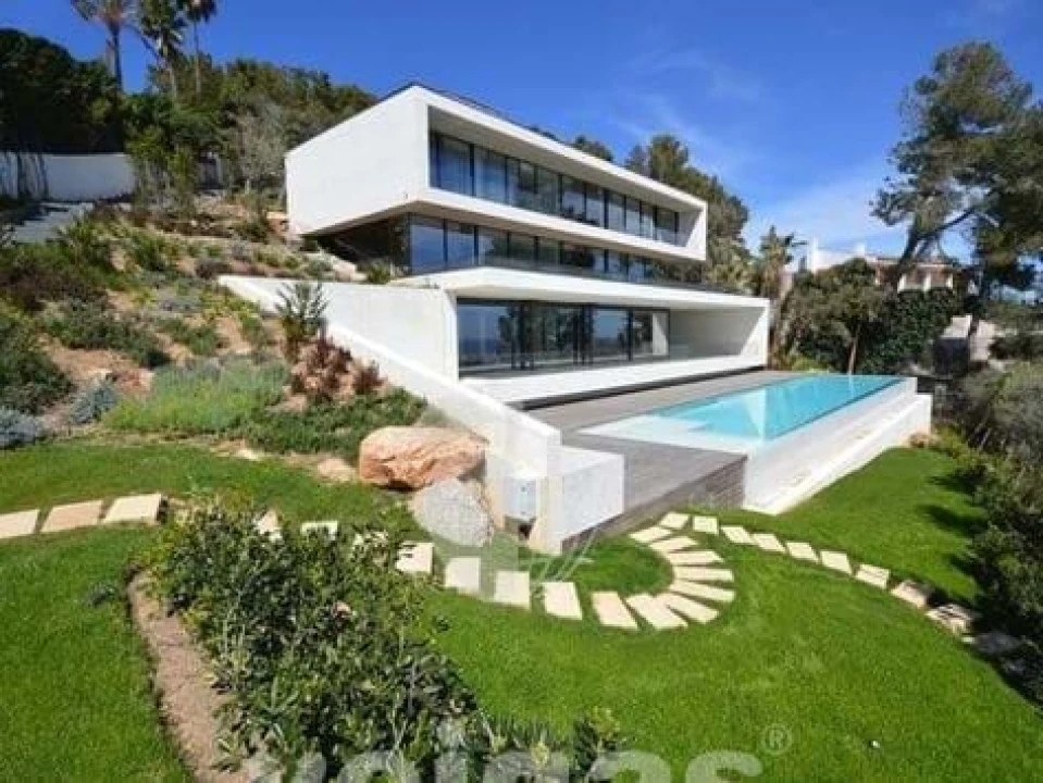 Terreno para Venda em Venda do Pinheiro e Santo Estêvão das Galés Foto 1