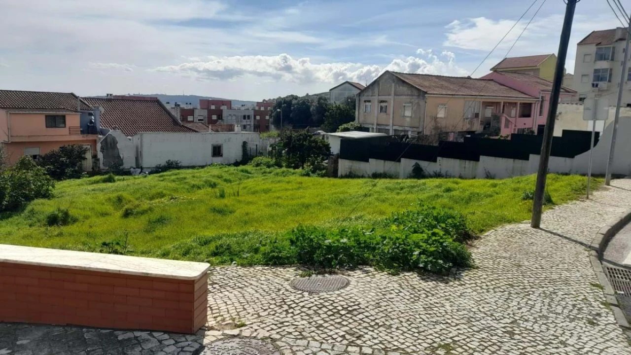 Terreno para Venda em Mina de Água Foto 3