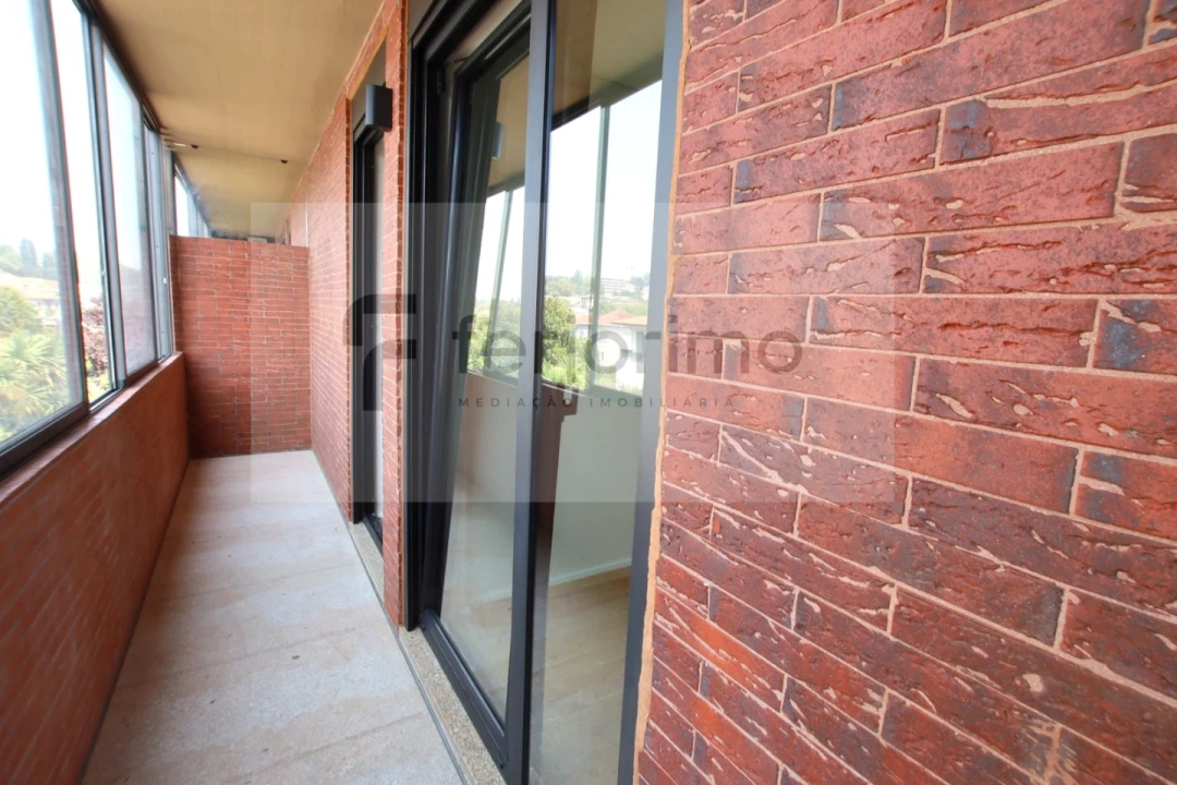 Apartamento T2 para Venda em Creixomil Foto 19