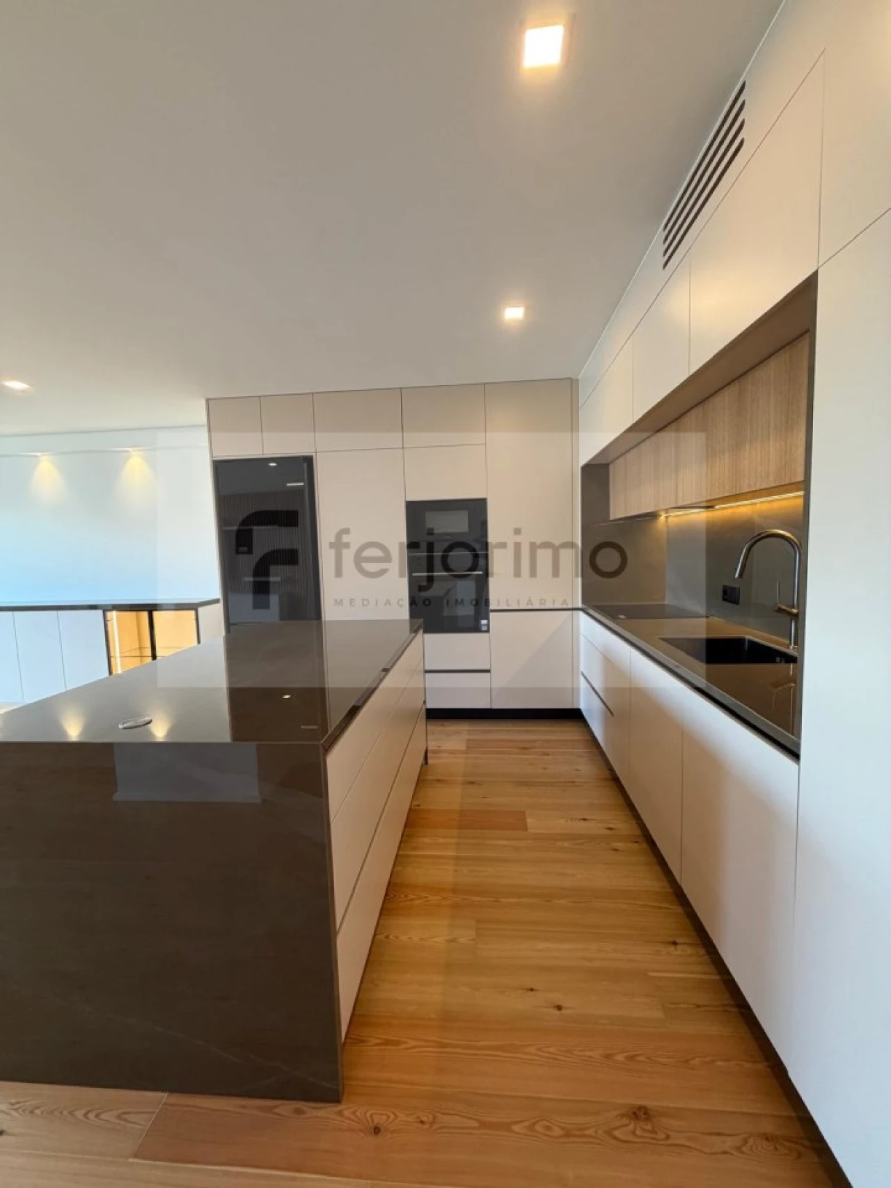 Apartamento T2 para Venda em Creixomil Foto 6