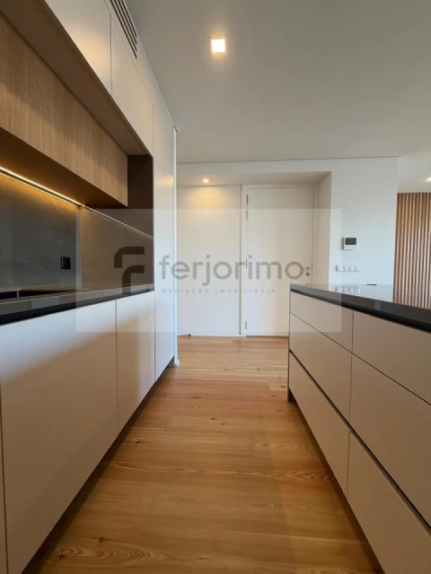 Apartamento T2 para Venda em Creixomil