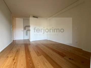 Apartamento T2 para Venda em Creixomil