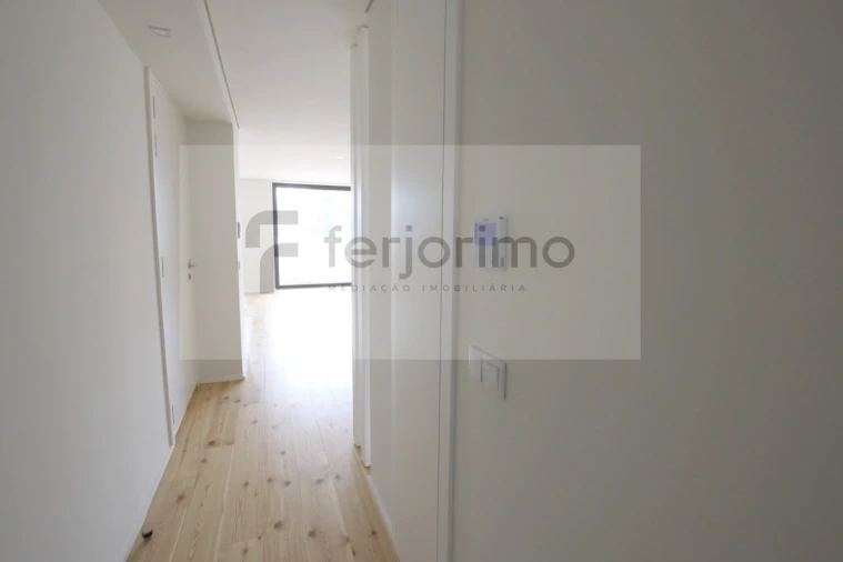 Apartamento T2 para Venda em Creixomil Foto 15