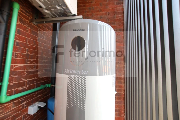 Apartamento T2 para Venda em Creixomil Foto 21