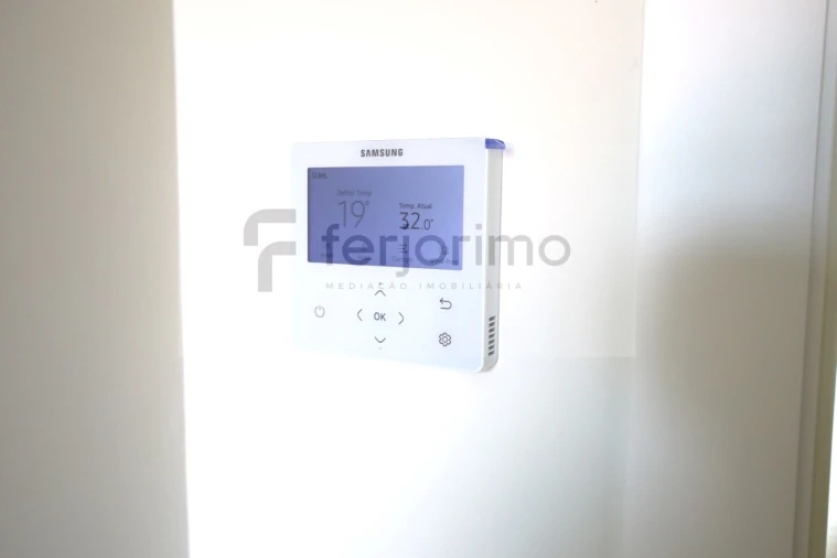 Apartamento T2 para Venda em Creixomil Foto 22