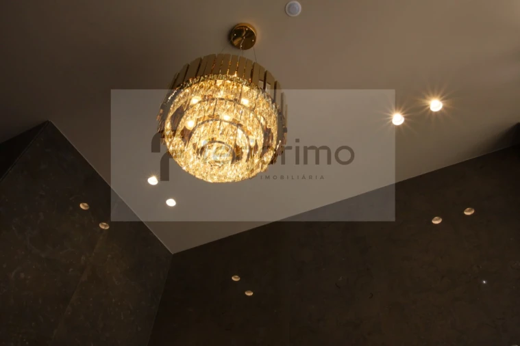 Apartamento T2 para Venda em Creixomil Foto 38