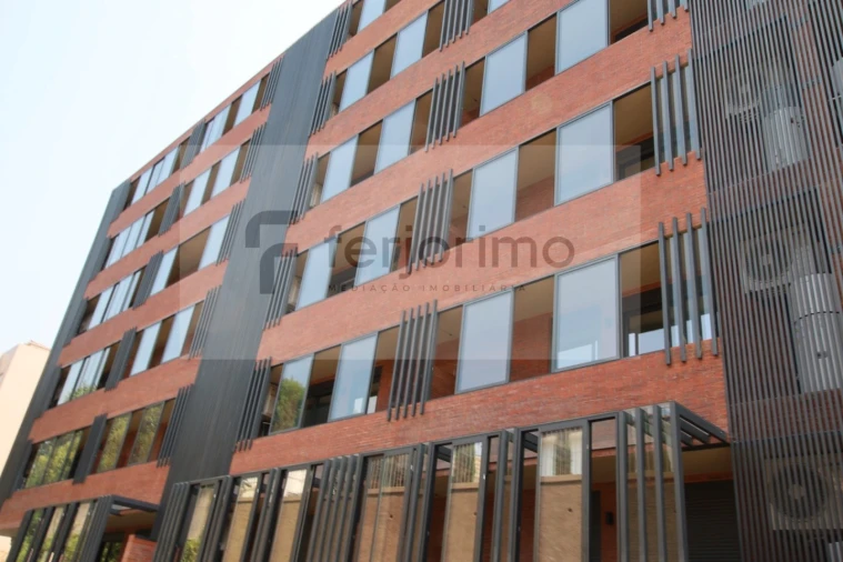 Apartamento T2 para Venda em Creixomil Foto 41