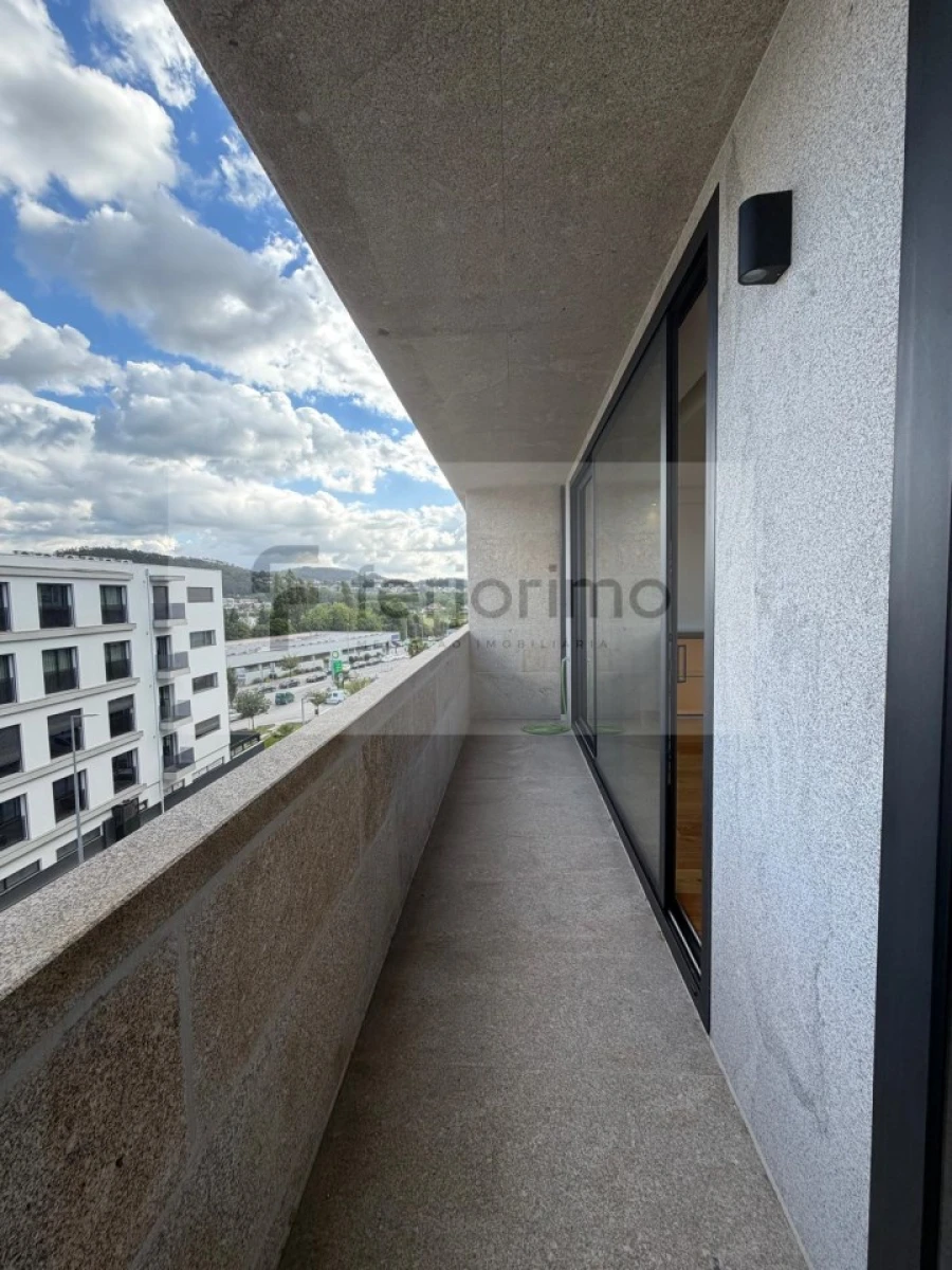 Apartamento T2 para Venda em Creixomil Foto 8