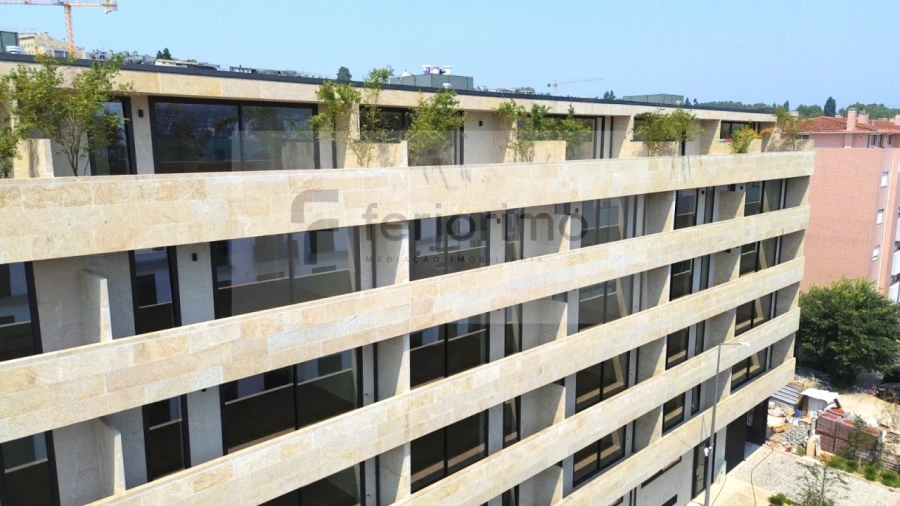 Apartamento T2 para Venda em Creixomil