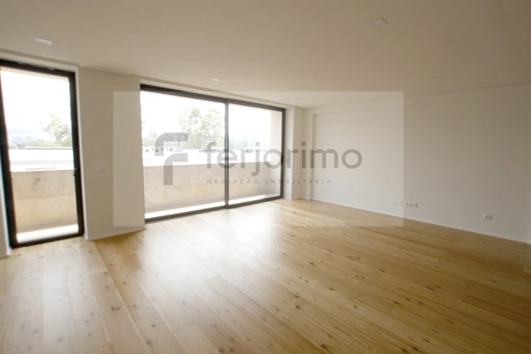 Apartamento T2 para Venda em Creixomil Foto 20