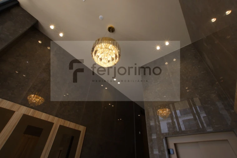 Apartamento T2 para Venda em Creixomil Foto 55