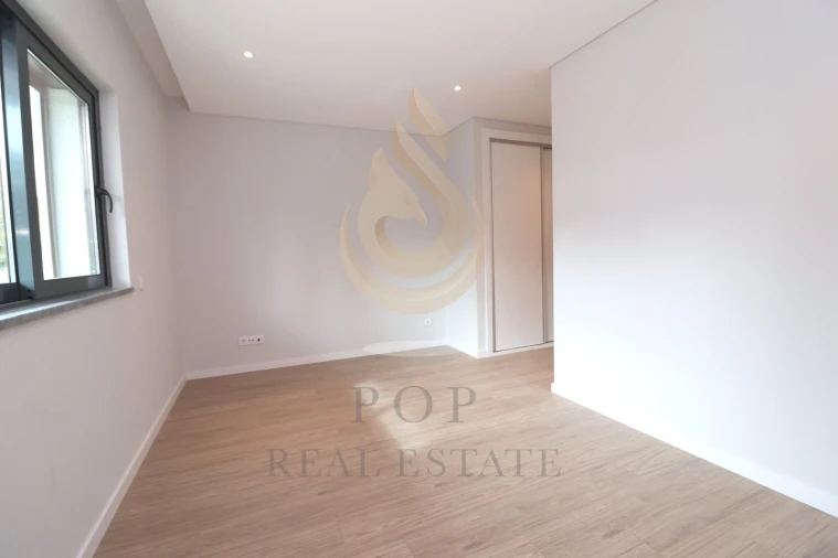 Apartamento T3 para Venda em Montenegro Foto 15