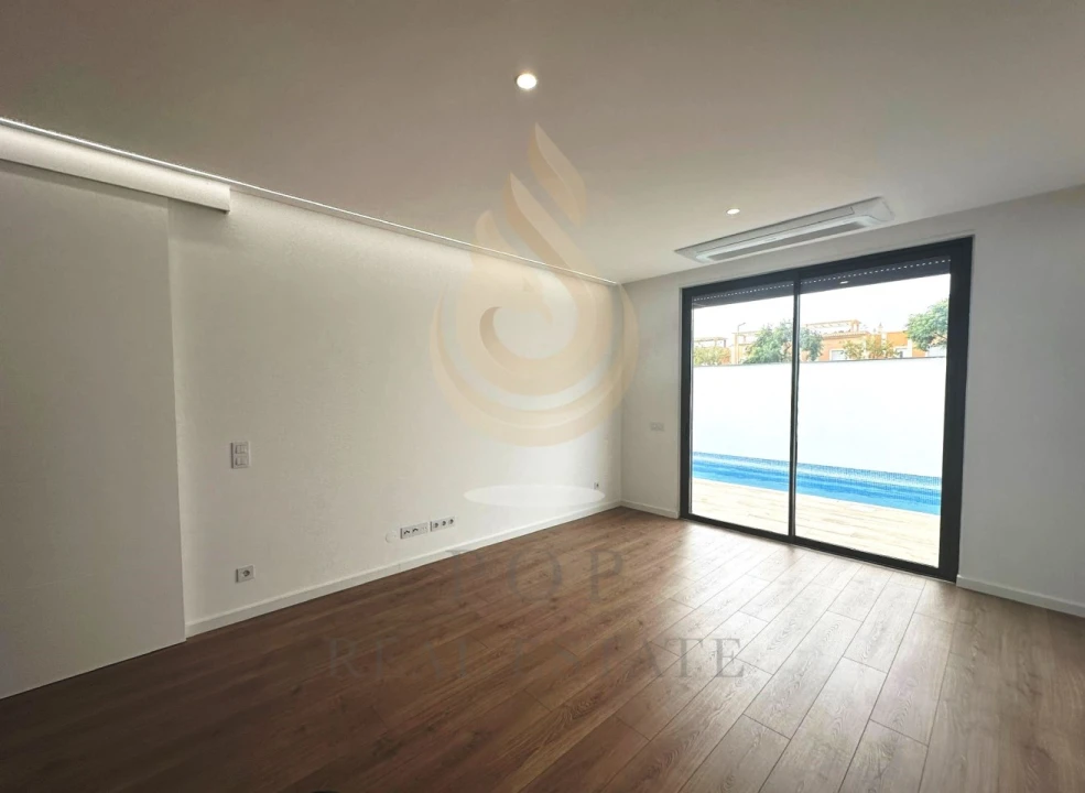 Moradia T3 para Venda em Pechão Foto 20