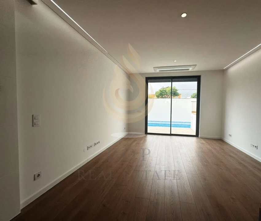 Moradia T3 para Venda em Pechão Foto 21